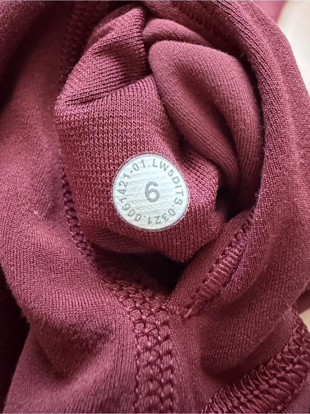Lululemon HR Align Leggings 28 inch Size 6 Red Merlot